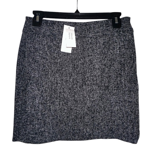 Banana Republic | NWT Women’s Tweed Skirt Size 0P - Picture 2 of 9